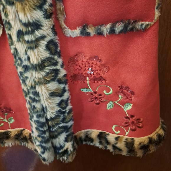 Sz 4 children's place red and cheetah coat. - Picture 7 of 9